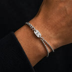 Initial Bracelet "Valor"